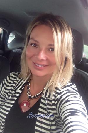 184635 - Elena Age: 45 - Russia