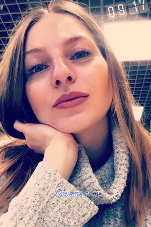 194449 - Arina Age: 31 - Russia