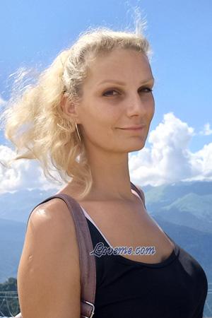 213741 - Anna Age: 39 - Russia