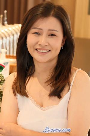 227212 - Yingying Age: 43 - China