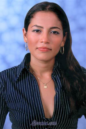 68634 - Yanis Age: 34 - Colombia